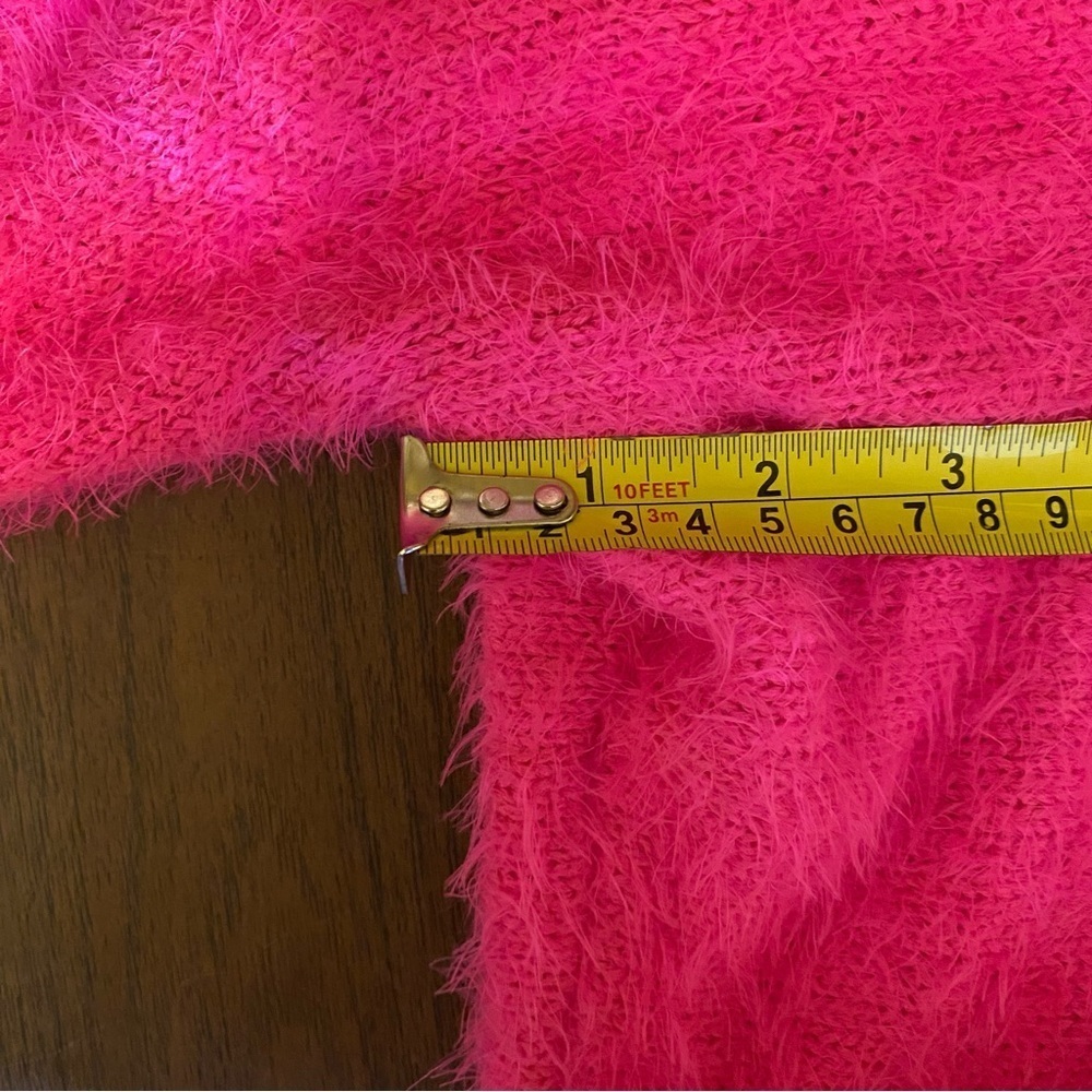 Y2K Women's Juicy Couture Pink & Gold Fuzzy Knit Sweater Size Medium Pocket - Picture 8 of 10